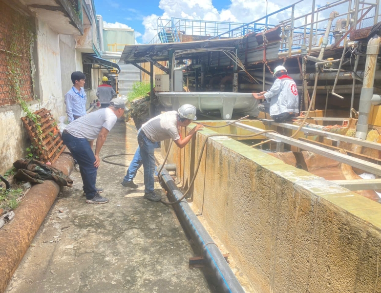 THI CÔNG LĂP ĐẶT HỆ THỐNG LÀM MÁT CHO NHÀ XƯỞNG HỆ THỐNG COOLING TOWER.