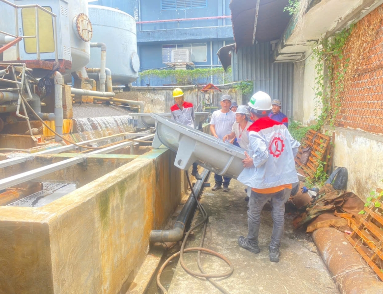 THI CÔNG LĂP ĐẶT HỆ THỐNG LÀM MÁT CHO NHÀ XƯỞNG HỆ THỐNG COOLING TOWER.