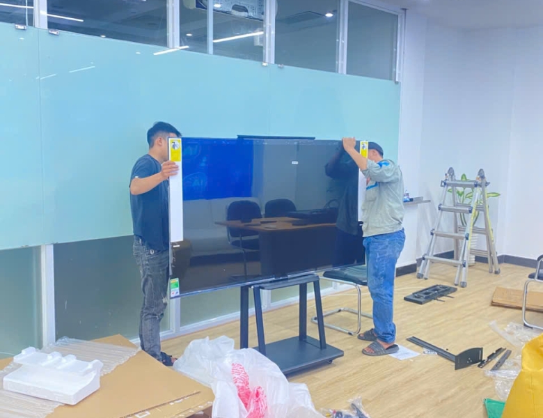 THI CÔNG CẢI TẠO PHÒNG AI TẠI TÂN BÌNH