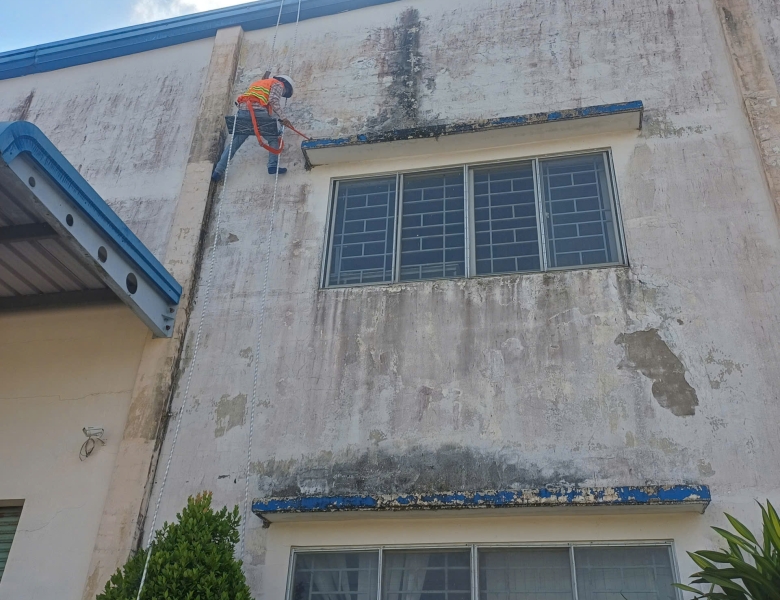 Thi công sơn nước mặt tiền nhà xưởng 